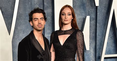 sophie turner leaked photos|What Joe Jonas Saw on That Sophie Turner Ring。